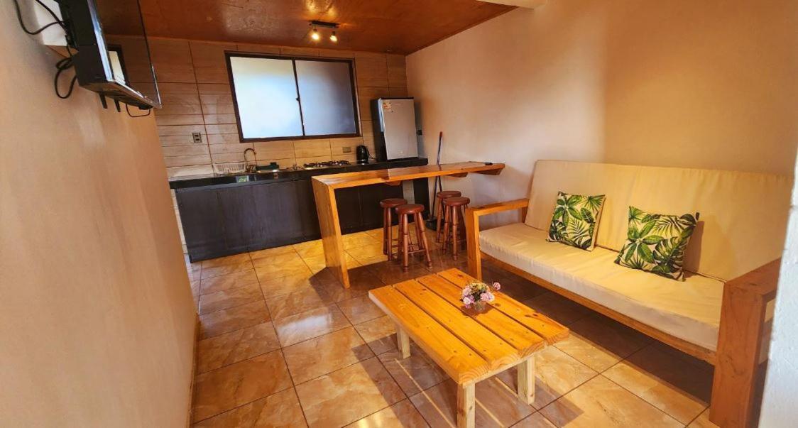 Apartamentos Tupuna Lodge Hanga Roa Exterior foto